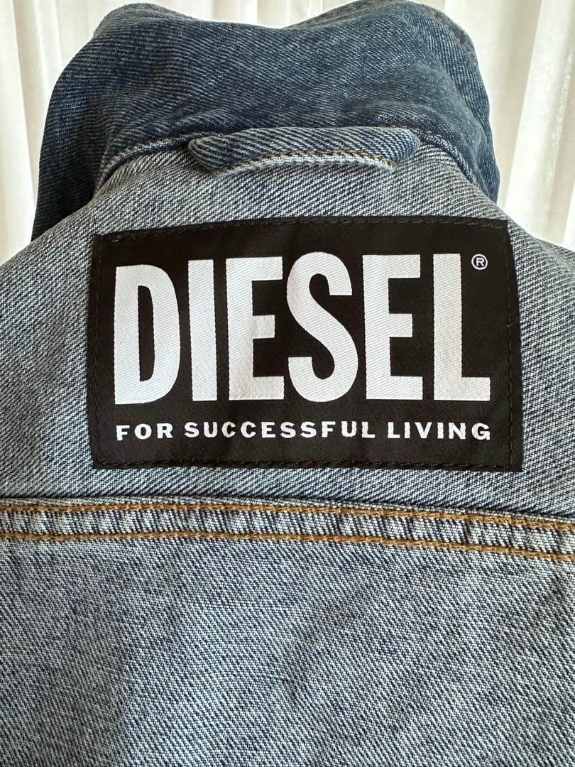 超美品！DIESEL デニムジャケット　Lサイズ　肩ジップデザイン