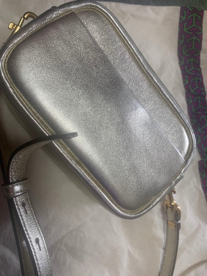 Tory Burchトリーバーチ ペリー ボンベ カメラバッグ ショルダーバッグ