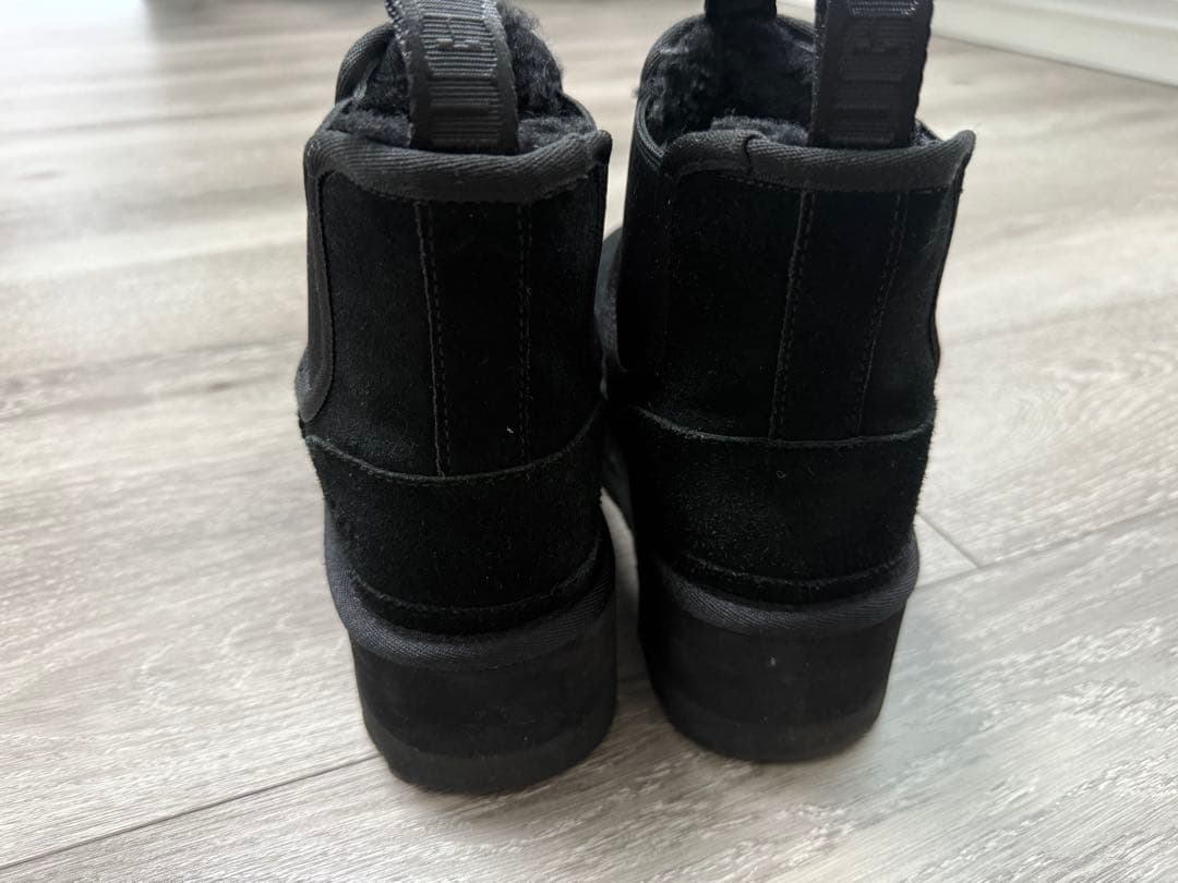 UGG Neumel Platform Chelsea Boot 22センチ