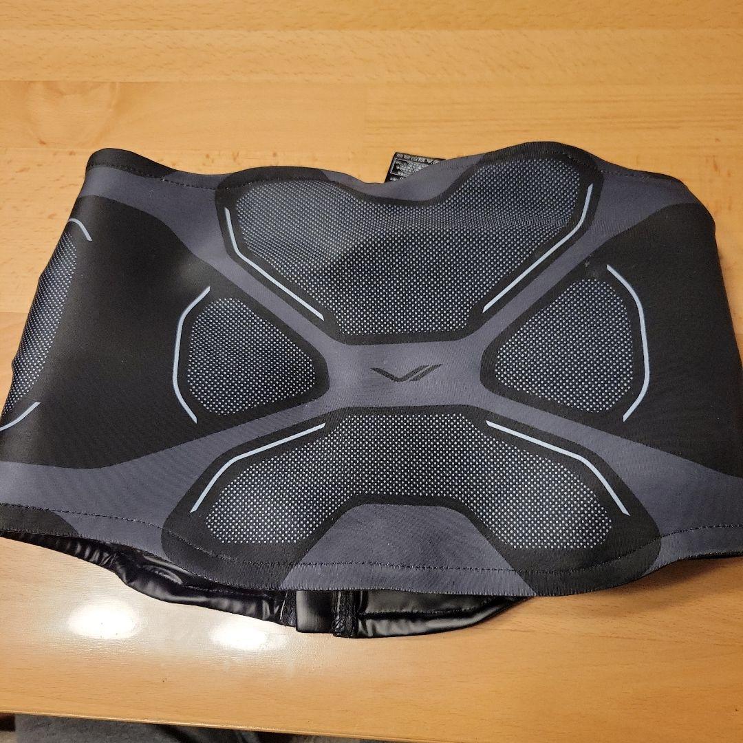 フ*ン様 SIXPAD コアベルト2