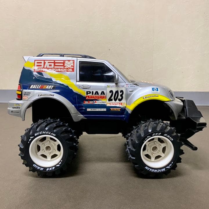 【新品】パジェロ ラジコン　※綺麗です