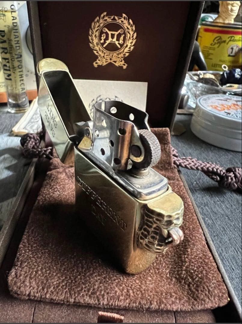 ピーナッツカンパニー　ベロピーナッツジッポライター　ブラスxカッパー