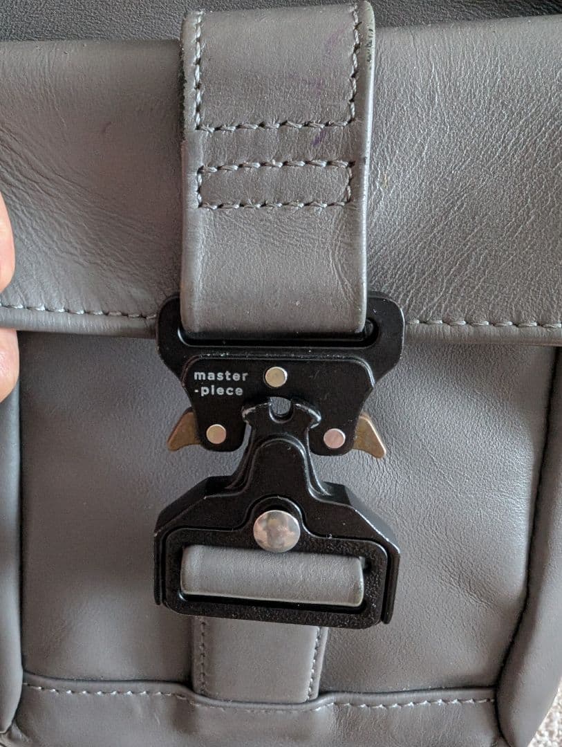 master-piece (コンフィ) ショルダーバッグ グレー