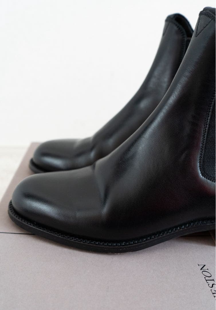 ブラックレザー サイドゴアブーツ