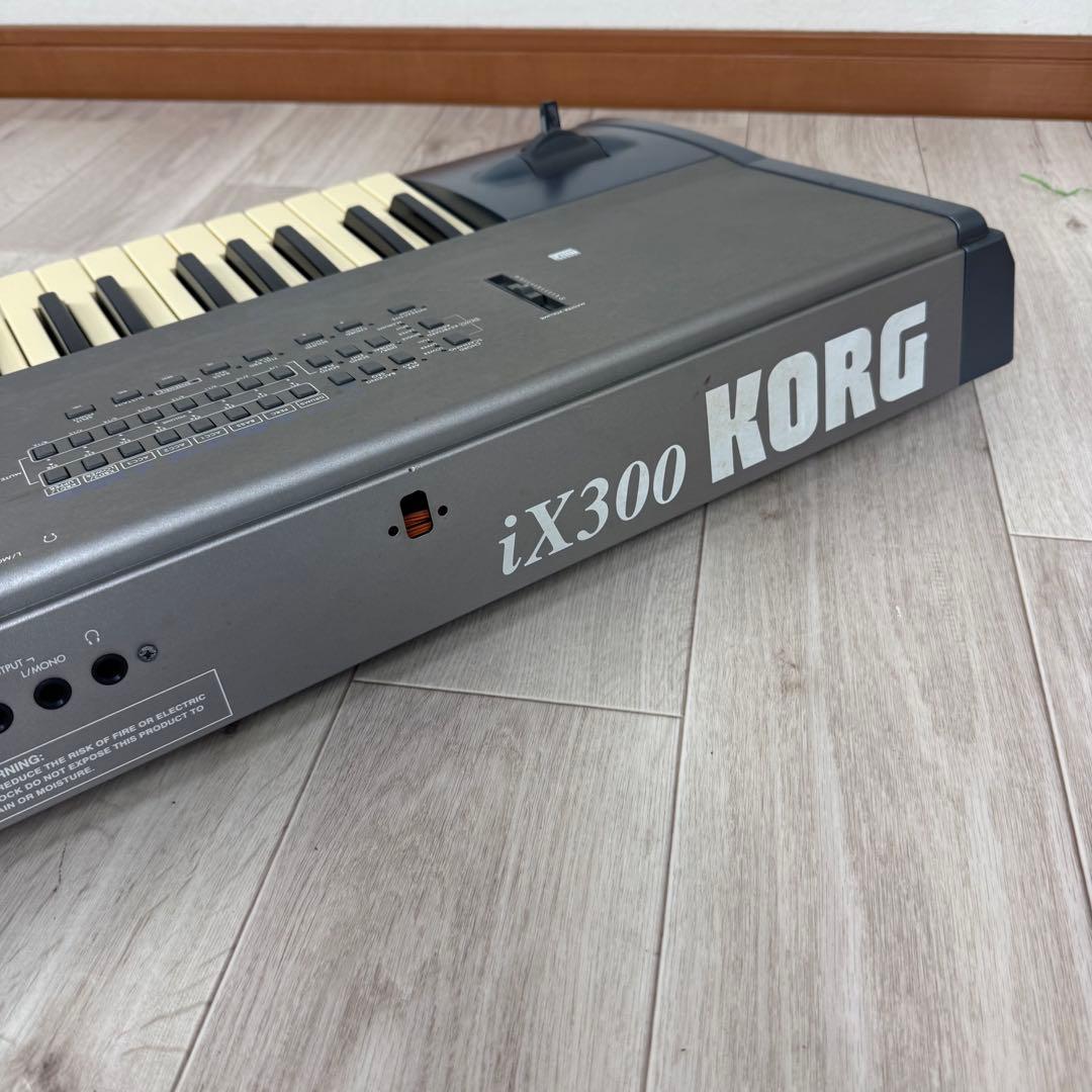 KORG ix300 シンセサイザー