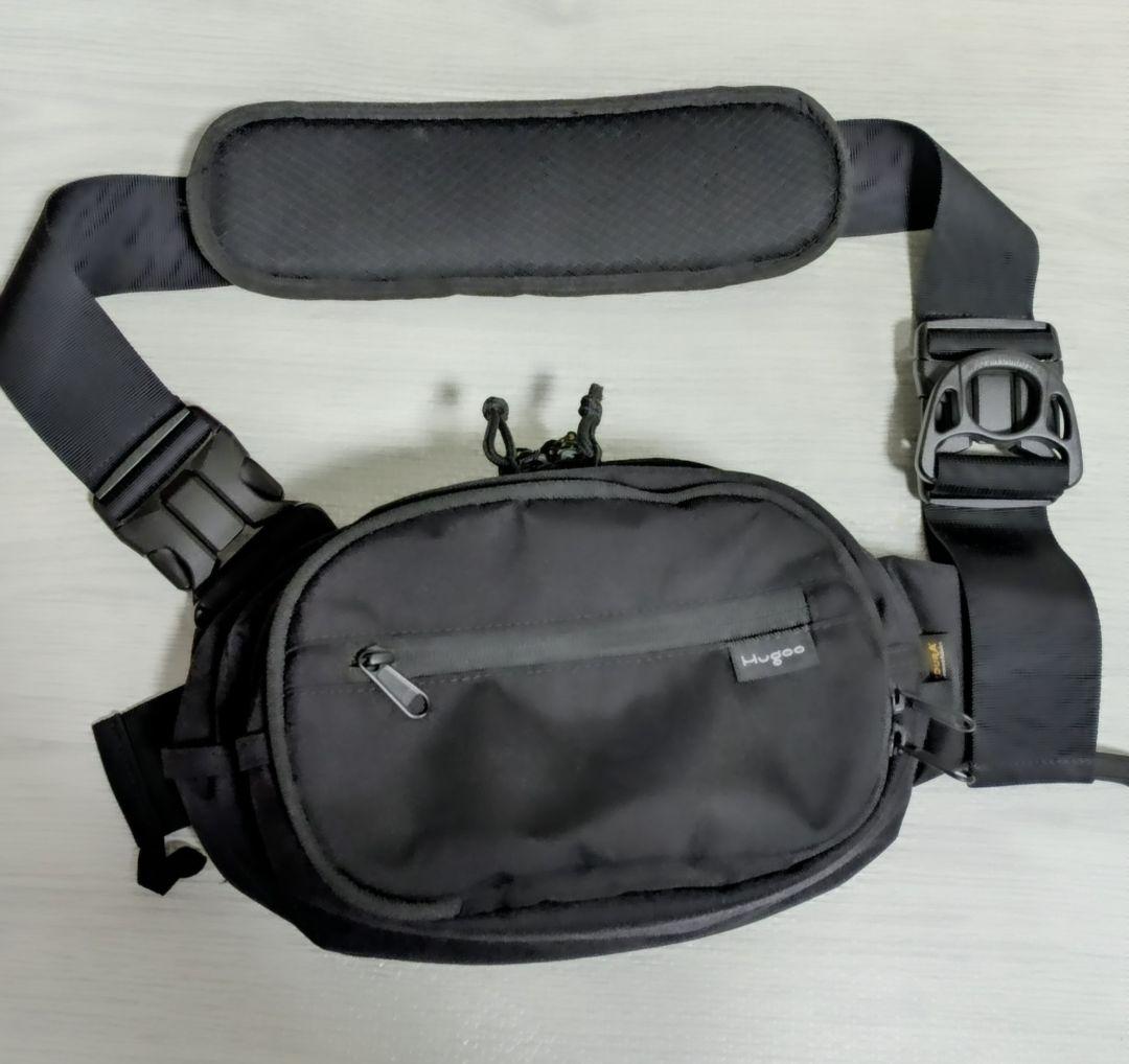 美品　Hugoo ショルダー型　ヒップシート　箱　収納袋付き