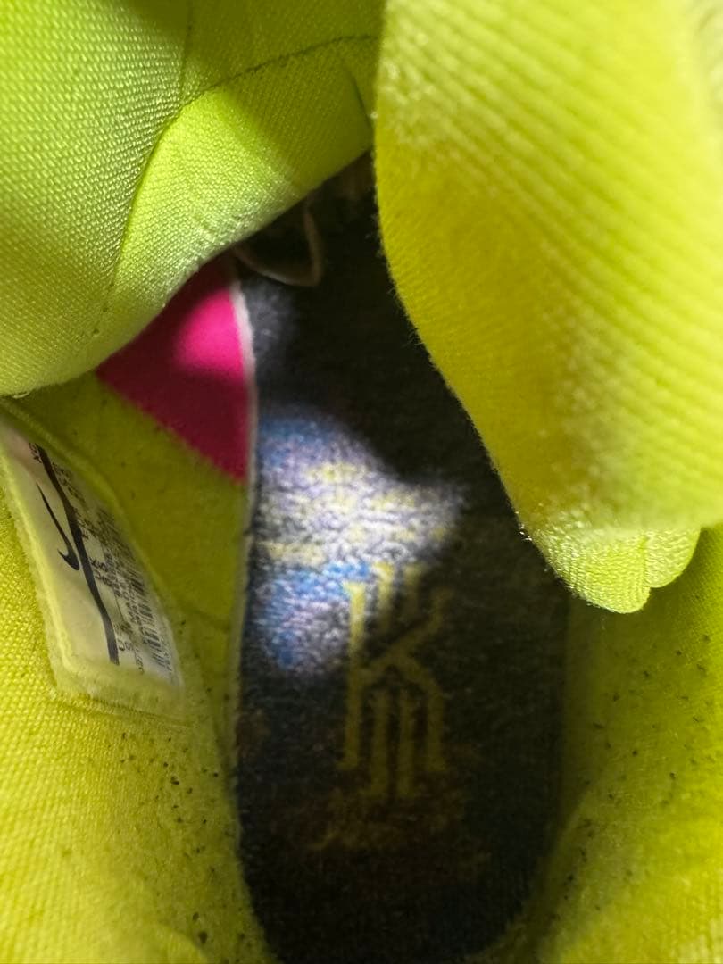 NIKE Kyrie4 Confetti スニーカー27.5cm