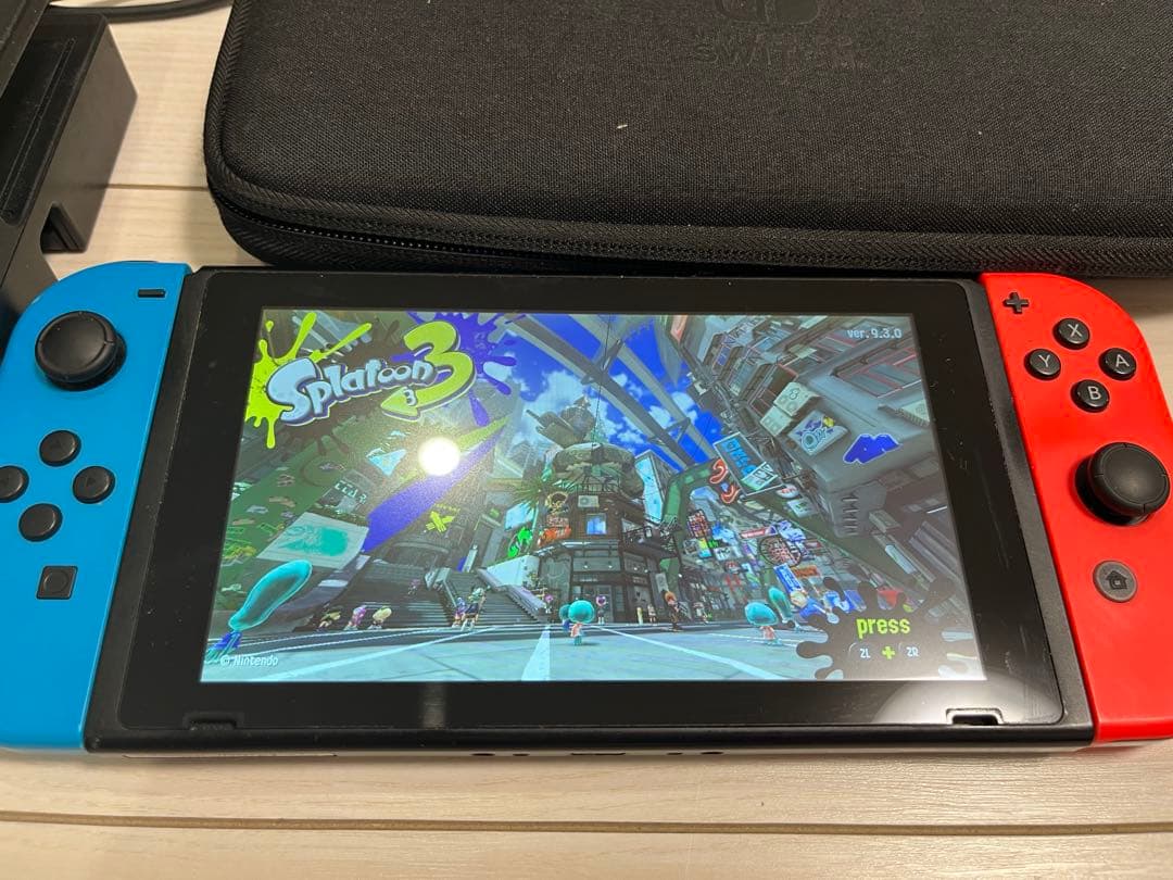 Nintendo Switch 本体 青/赤 Joy-Con ケース　付き