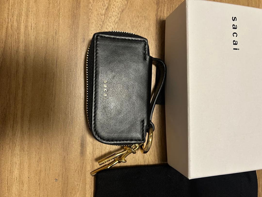 sacai ブラックレザー キーケース