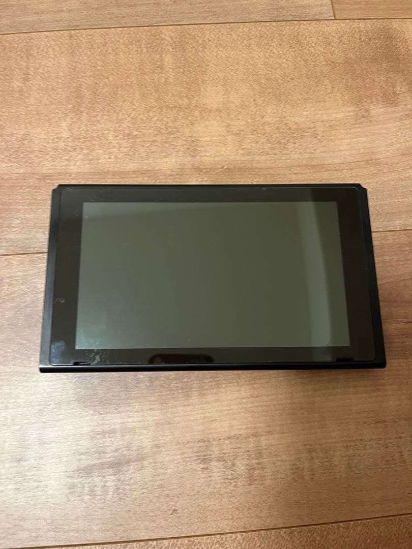 【中古美品】NintendoSwitch本体 バッテリー持続タイプ【動作確認済】
