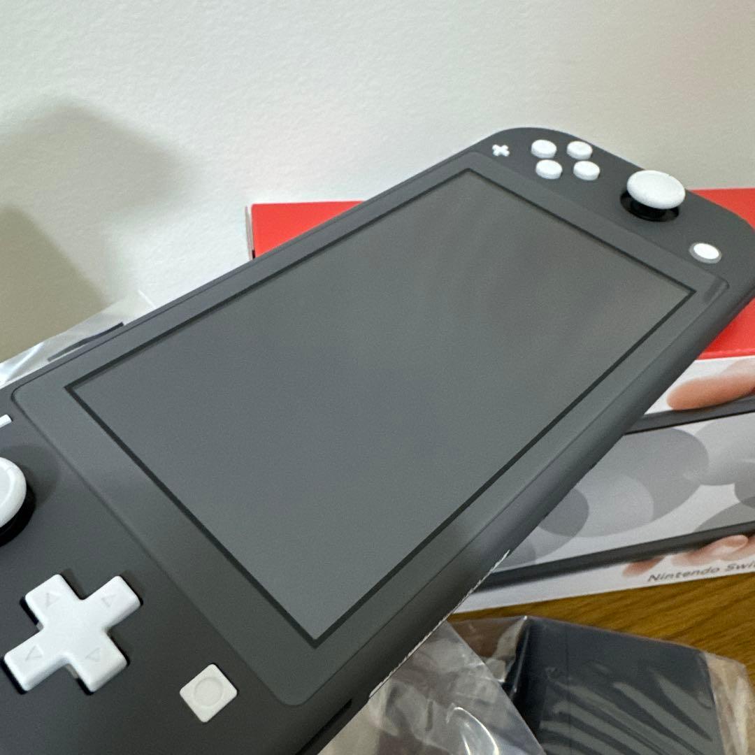 Nintendo Switch LITE 本体