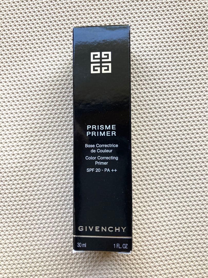 ジバンシイ プリズム・プライマー ブルー