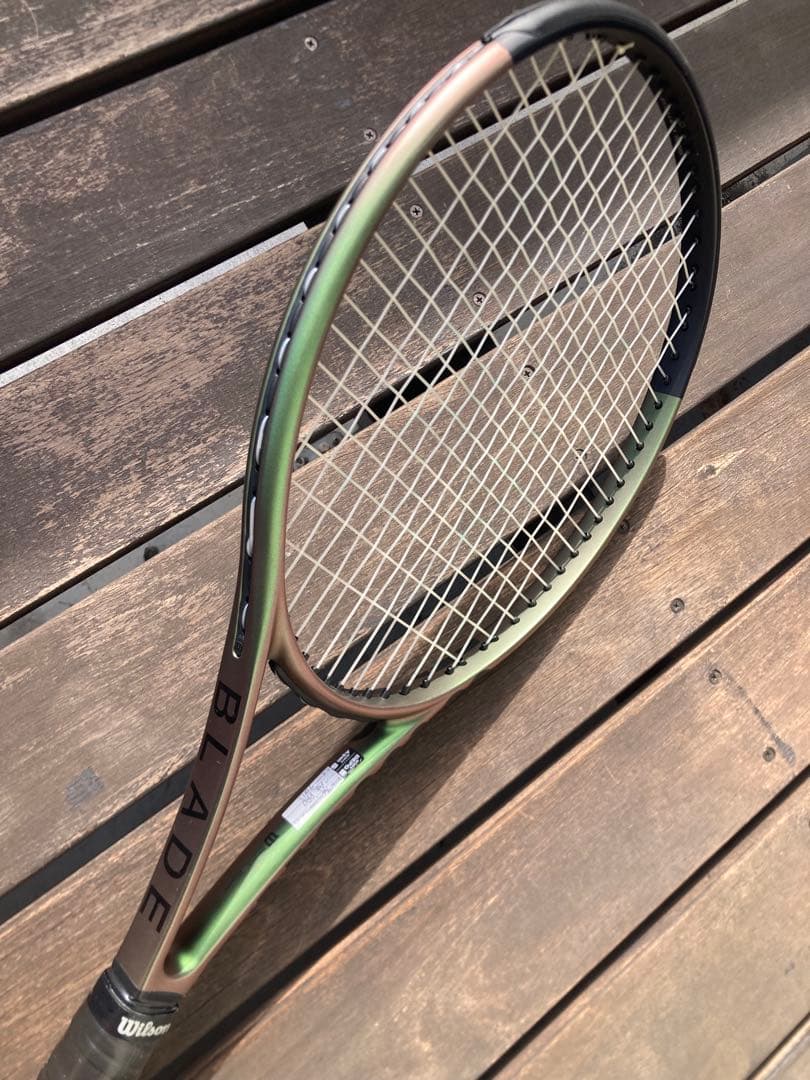 ラケット(硬式用) BLADE 100 V8