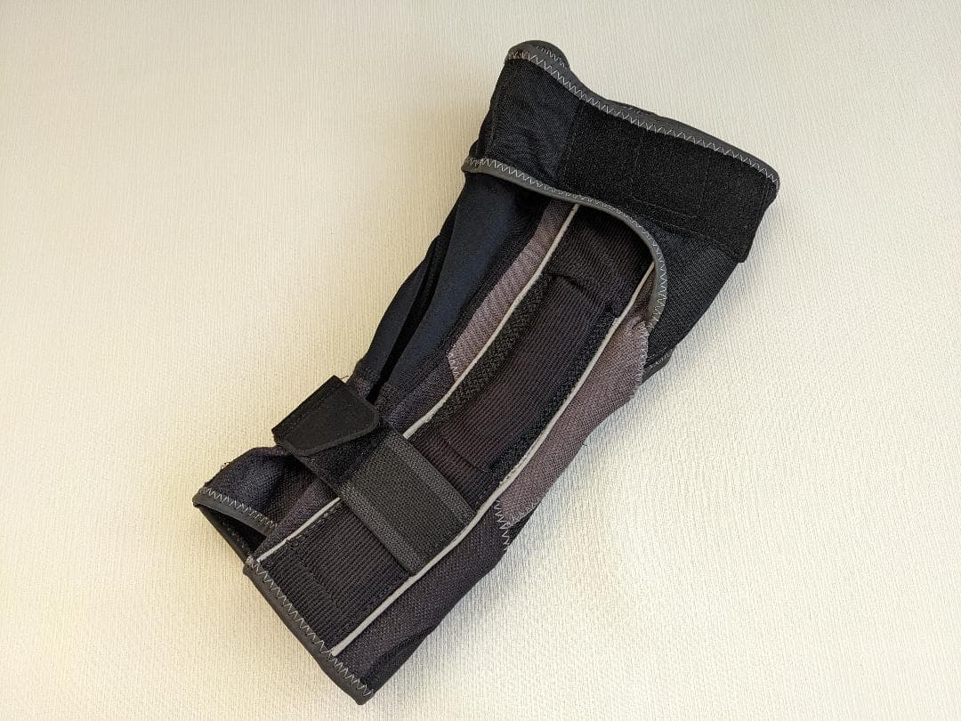 試着のみ★膝靭帯の保護に ミューラーMueller ひざサポーター HG80