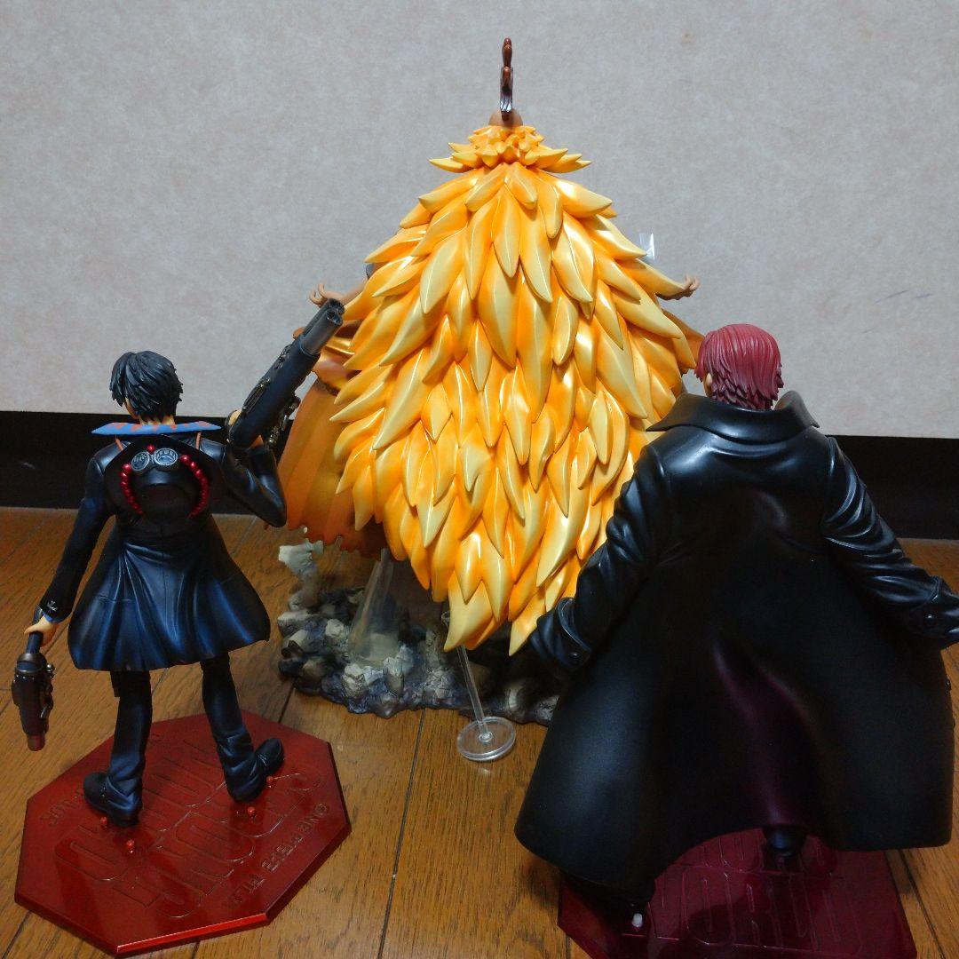 ワンピース シキ フィギュア