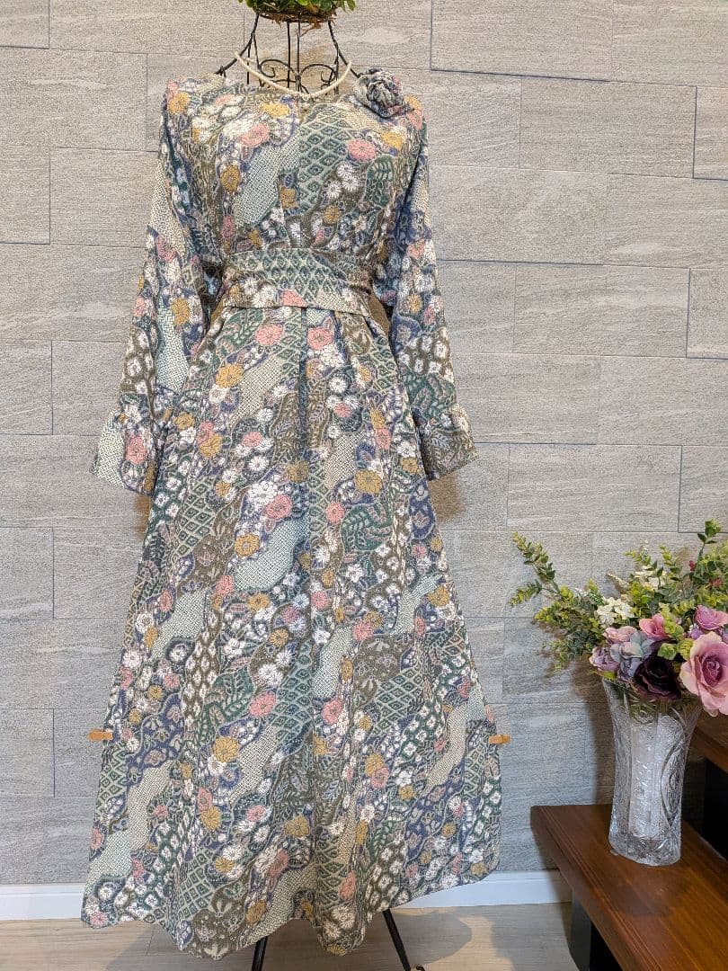 A264着物リメイク辻が花柄Aラインワンピース★リボン・ブローチ