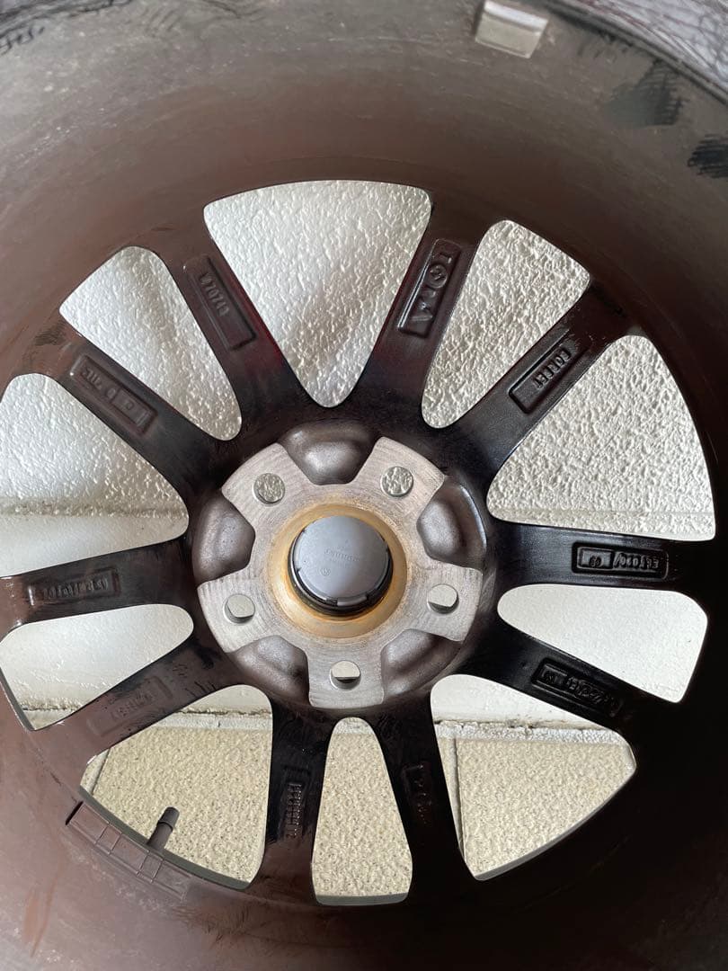 ＶＷ　GOLF Ｒ　スタッドレスタイヤ＋ホイール　17インチ