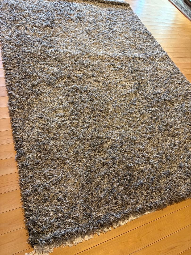 シャギーラグ 200×300 グレー 絨毯 9万円で購入 マンハッタン