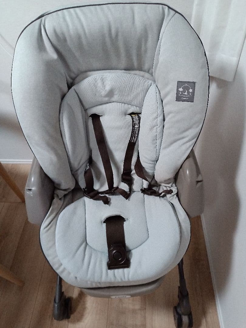 コンビ ネムリラ AUTO SWING LM