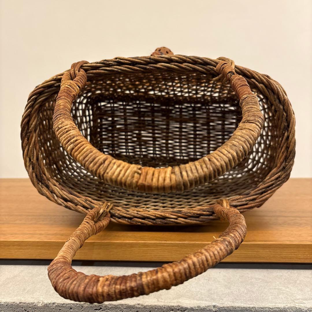 山形産　あけびかご　籠　かご　バスケット　カゴ　あけび蔓　バッグ　国産　花火