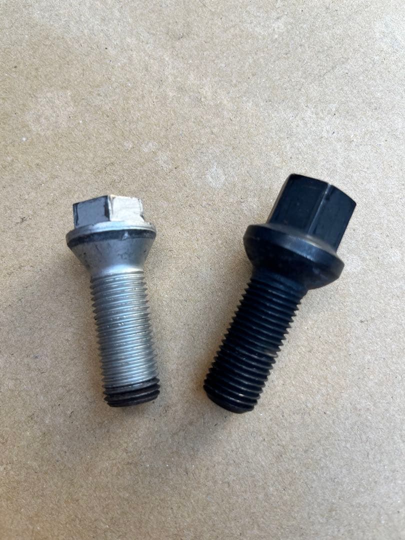 メルセデスベンツＧクラス　iiDスペーサー2枚