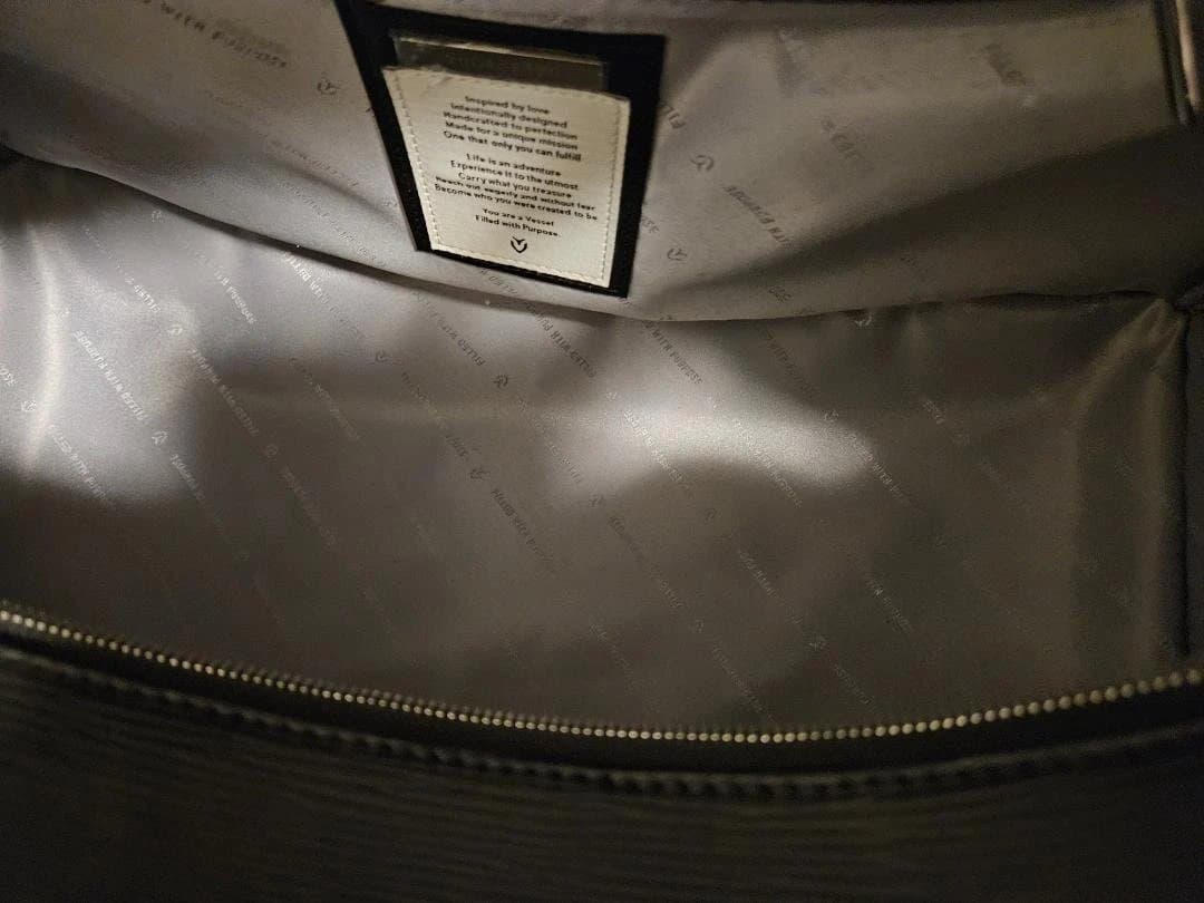 VESSELバック 中型 合成皮革