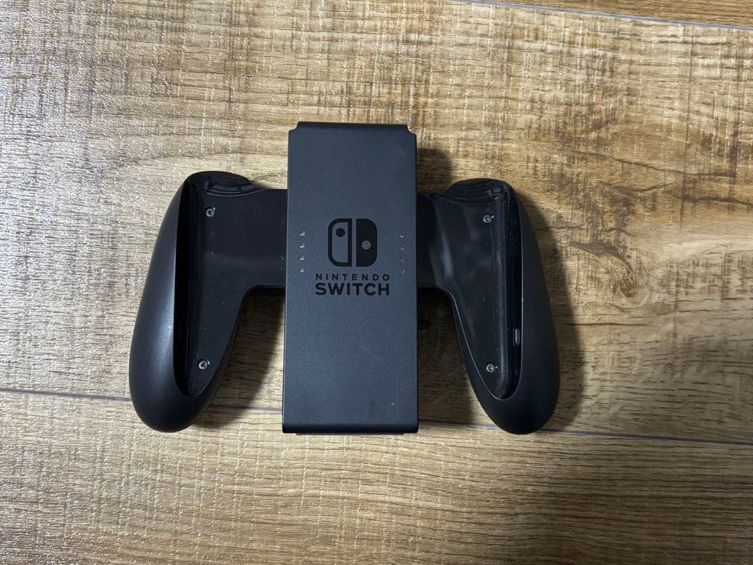 【美品】Nintendo Switch 本体 任天堂（バッテリー強化版)