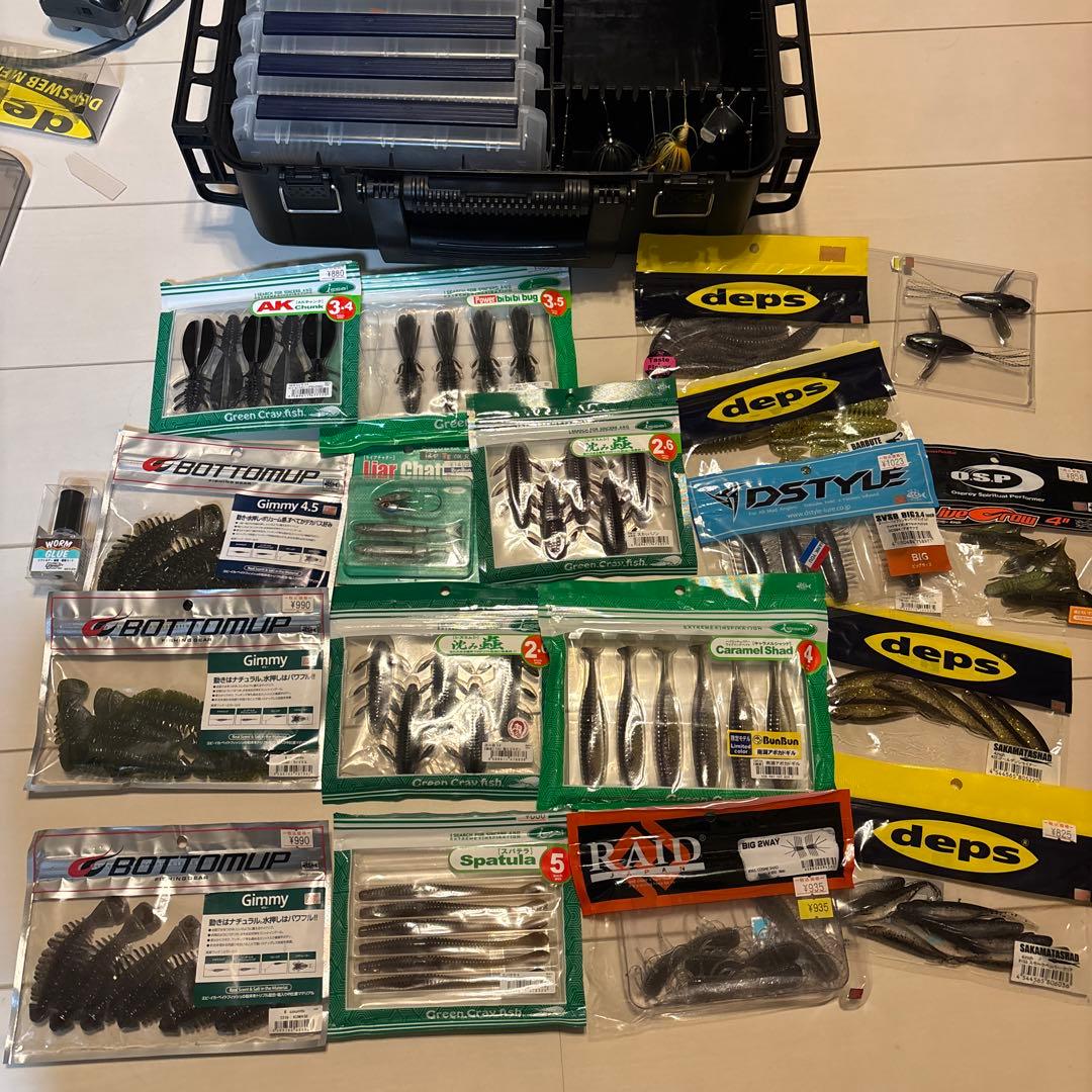バス釣り引退セット 出品は18日まで！！ルアー・ワーム・ケース.タックルボックス