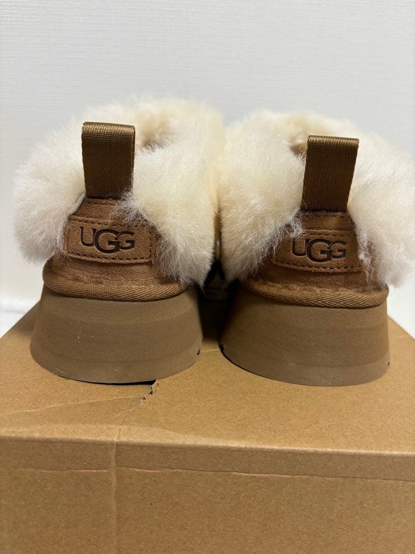 ★新品未使用★ UGG アグ Tazzelle（タゼル）厚底チェスナット25cm