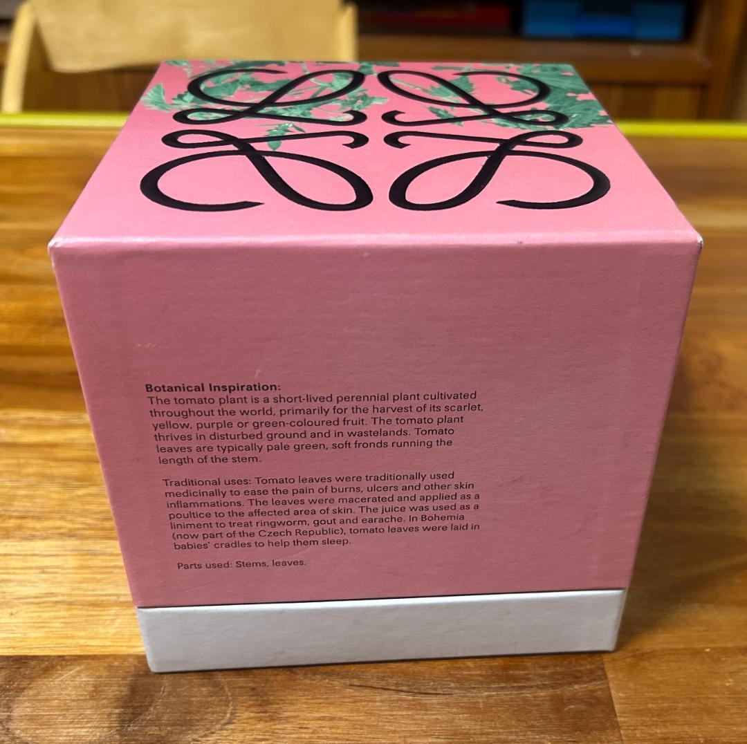 LOEWE アロマキャンドル 610g　ロエベ　TOMATO LEAVES