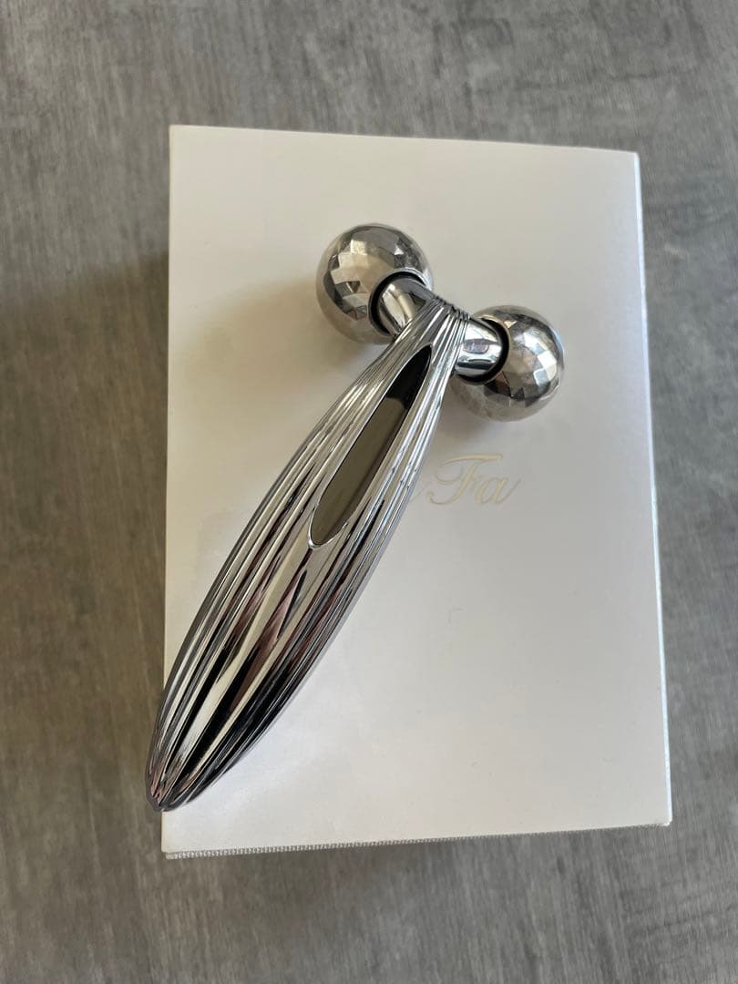 リファ♡refa美顔器ローラー