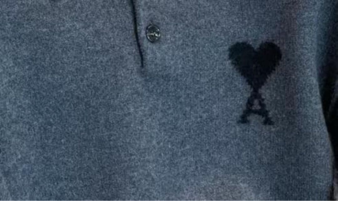 AMI PARISダークグレー ポロシャツ ハート刺繍 極美品です