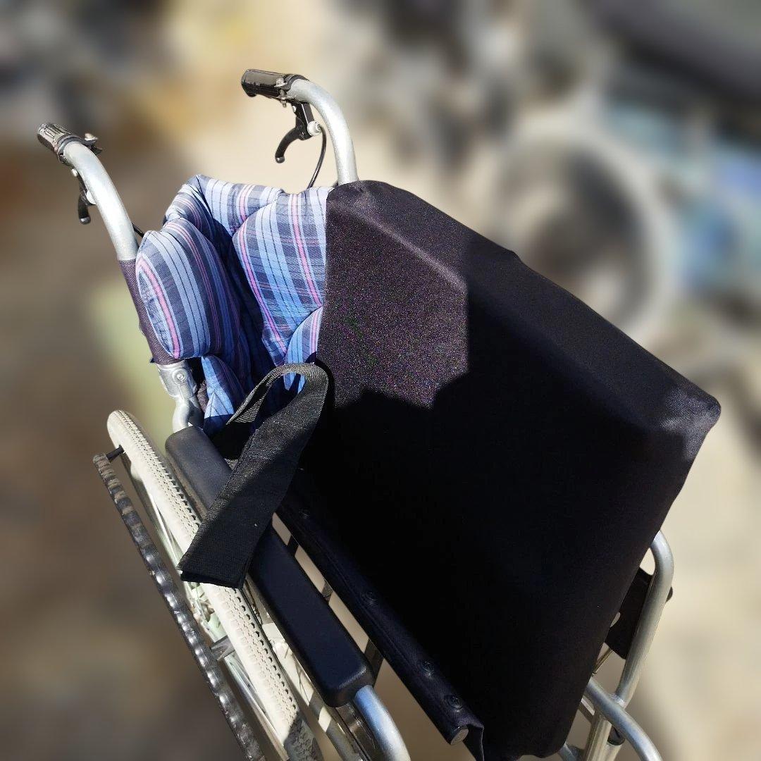 チェック柄 自走用車椅子