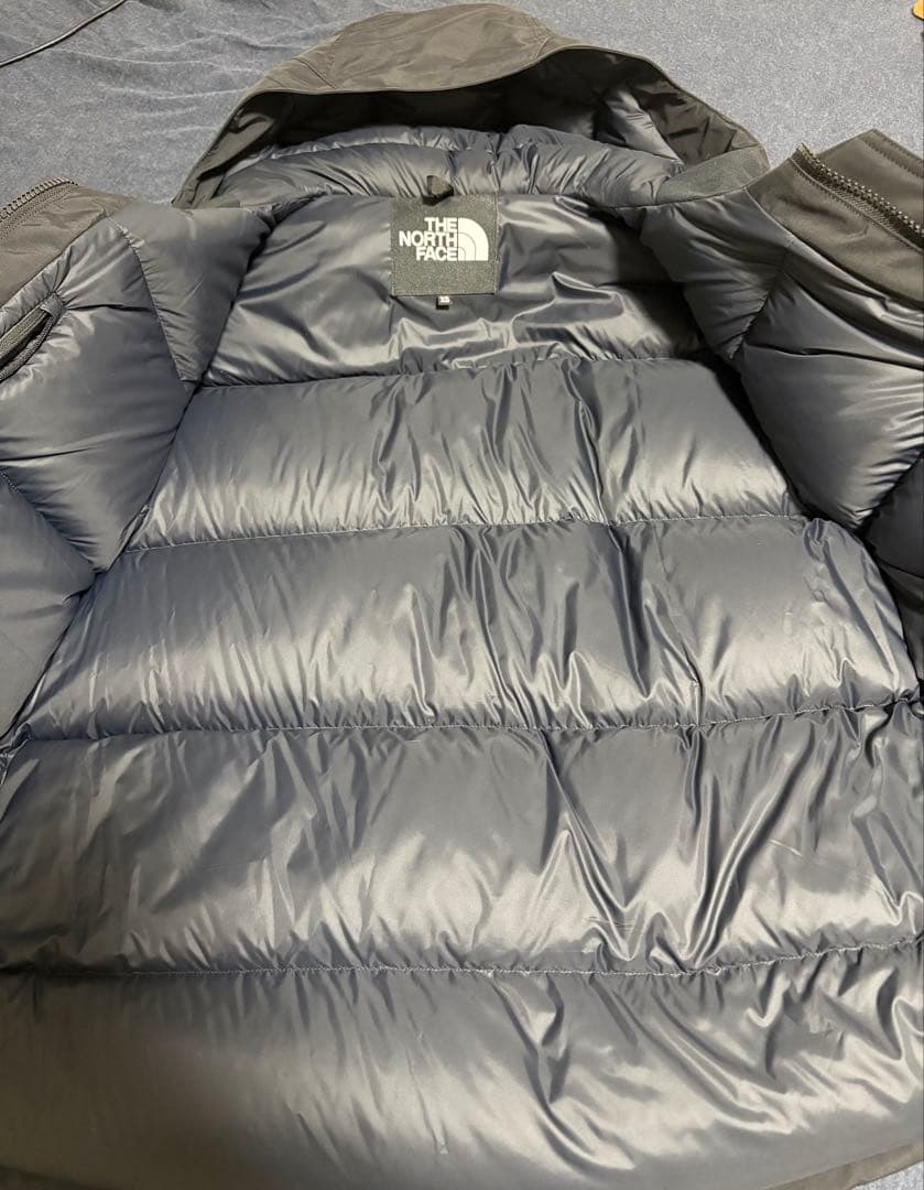 美品2024 THE NORTH FACE マウンテンダウンジャケット XS 黒