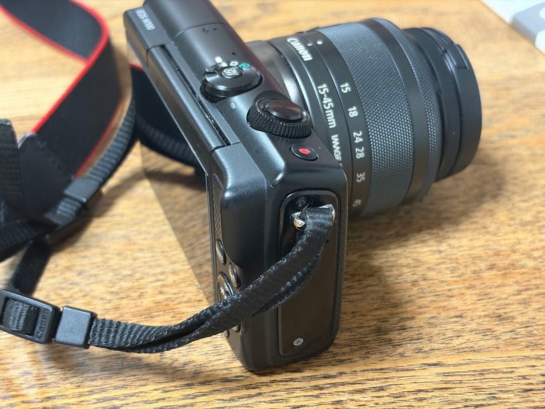 【ジャンク品】Canon EOS M100 EF-M15-45 レンズキット