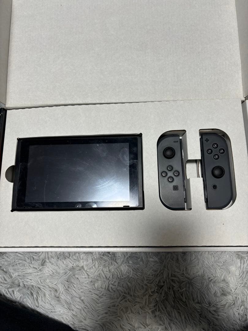 Nintendo Switch 本体 ブラック スマブラ他1本ソフト ジョイコン