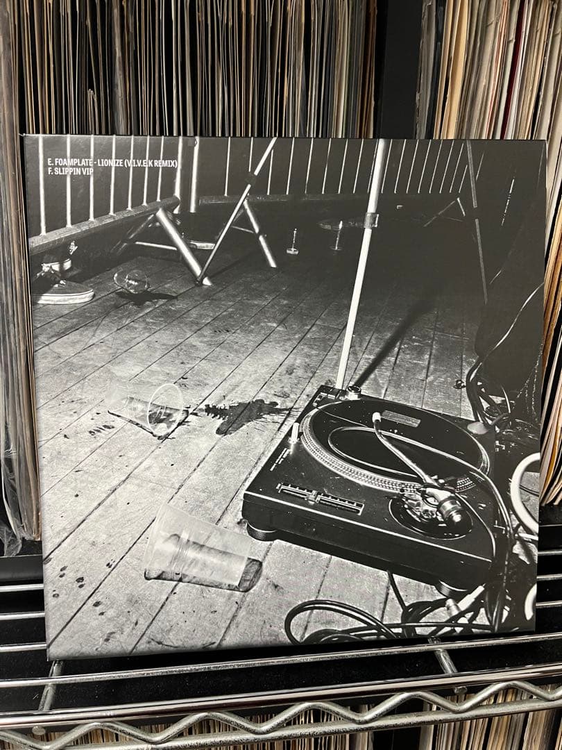 洋楽 V.I.V.E.K - System Sound EP