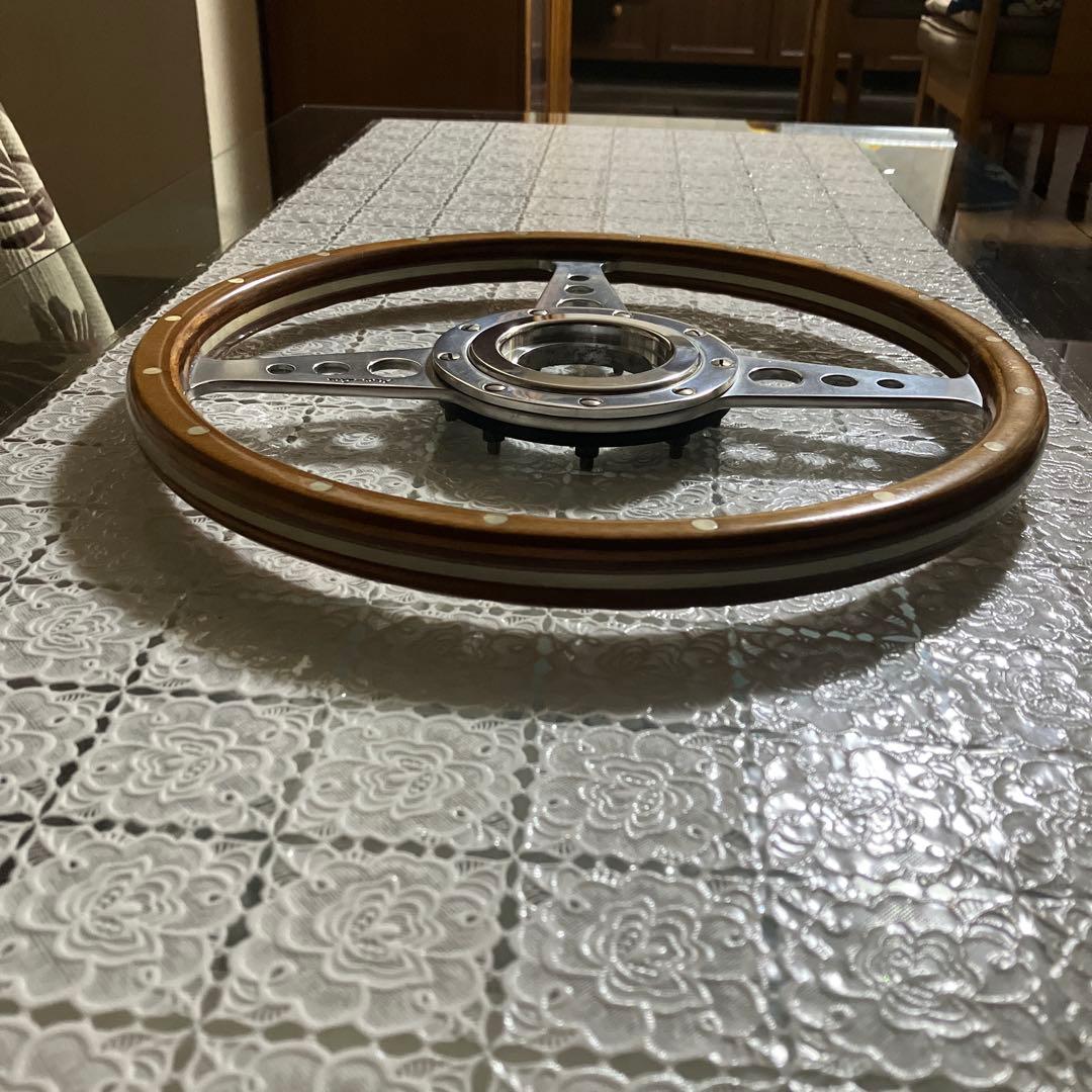 モトリタウッドステアリング