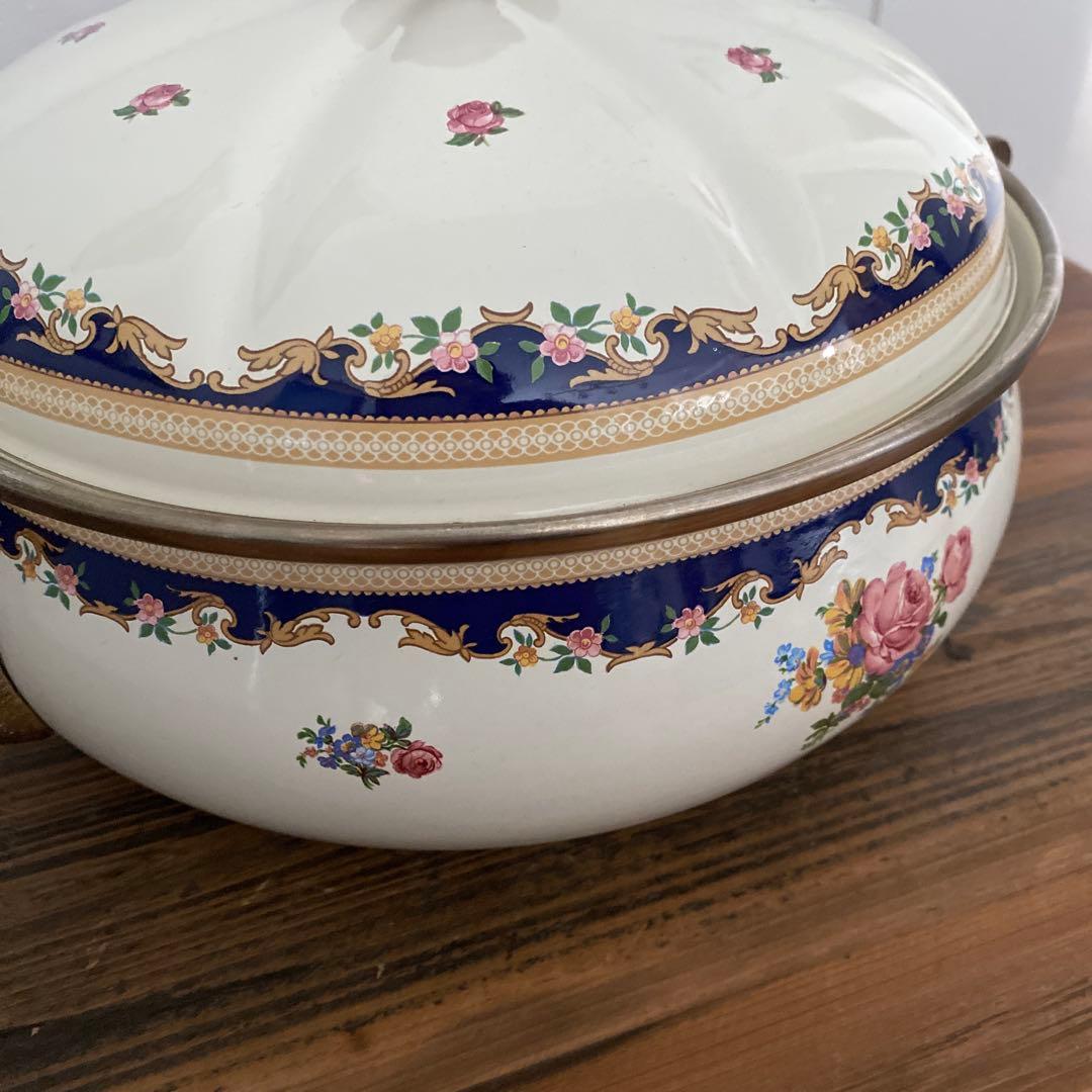 ラ*ネ様 希少　西ドイツ製　ASTA（Fissler)ホーロー両手鍋　バラ柄　ヴ