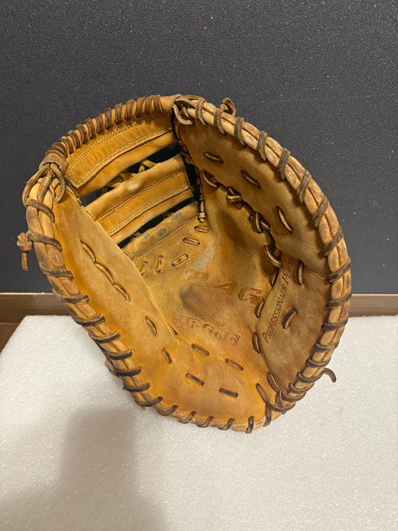 ★即戦力★人気★ ハイゴールド 硬式用 ファーストミット 紐切れ無し