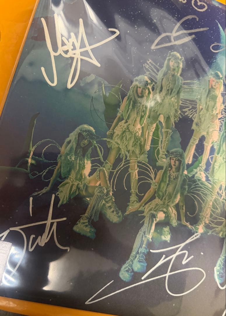 XG メンバー全員直筆サイン入り CD