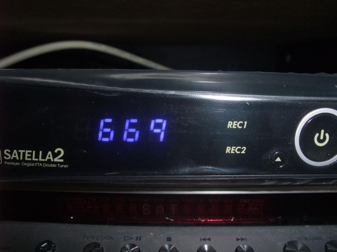 超美品　サテラ2　全視聴・録画・再生OK　元箱・付属品全てあり　ドングル無タイプ
