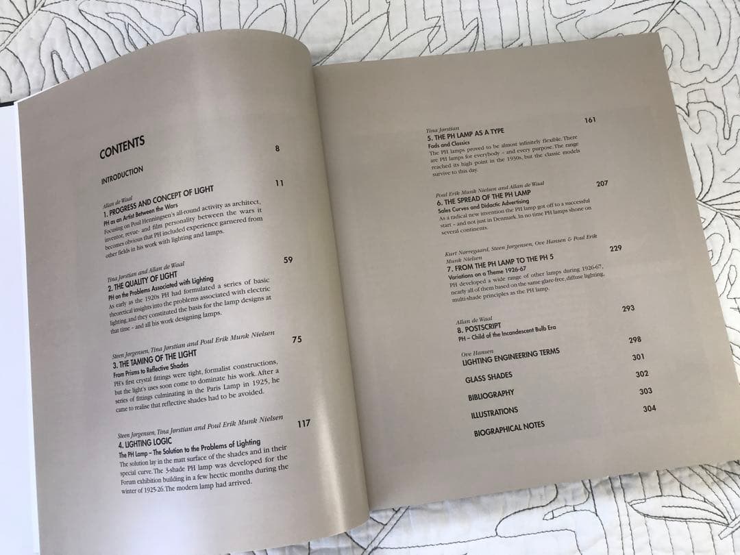 洋書「Light Years Ahead」ポール・ヘニングセン