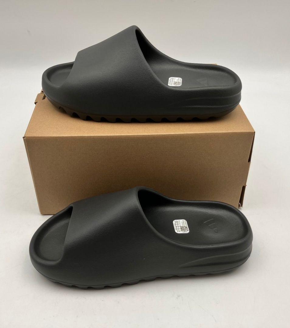 アディダス カニエウエスト イージースライド ブラック サンダル