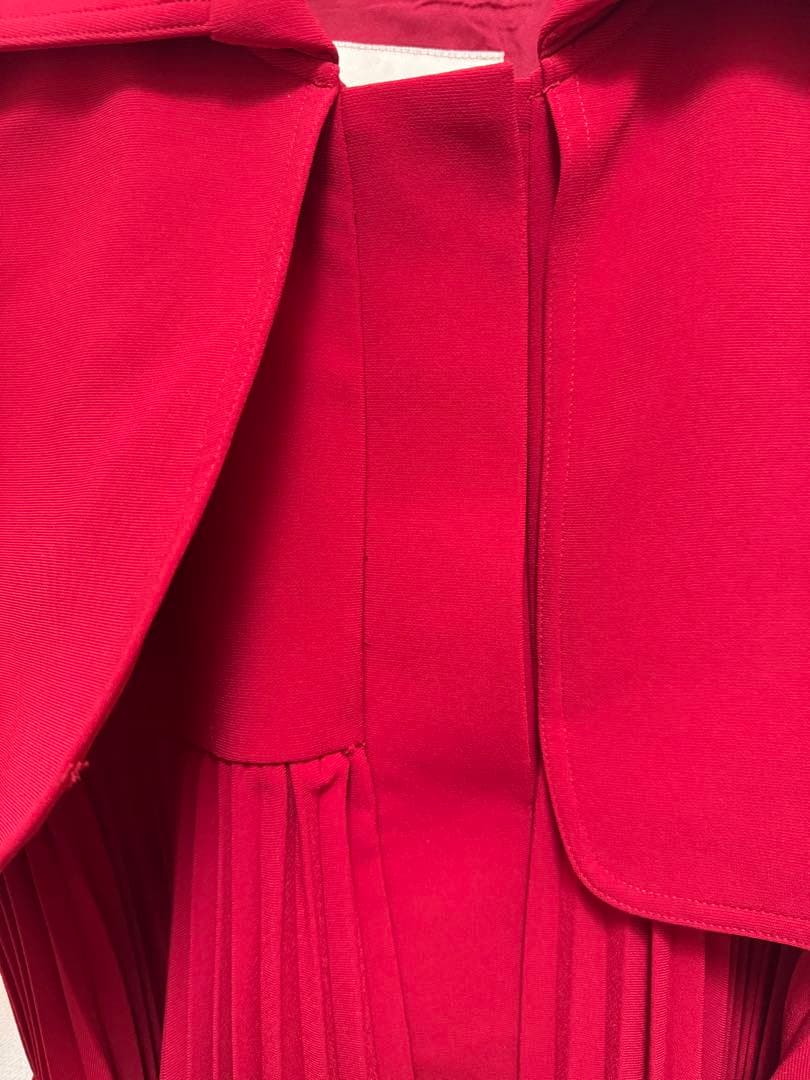 GIANA レッド　ケープ　ドレス　ワンピ　プリーツ