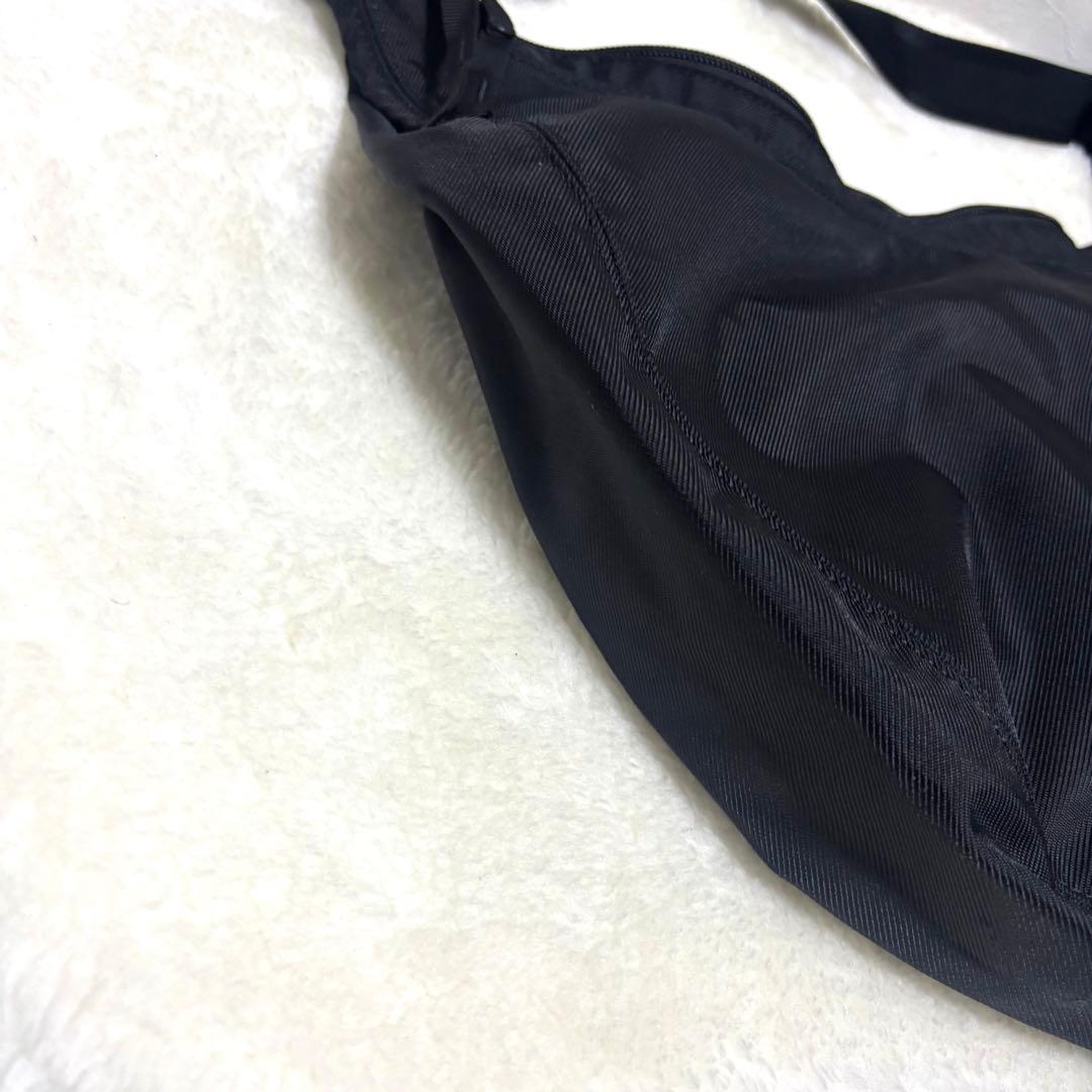 美品　ポーター　吉田カバン　ハーフムーン　三日月型　ショルダーバッグ　大容量