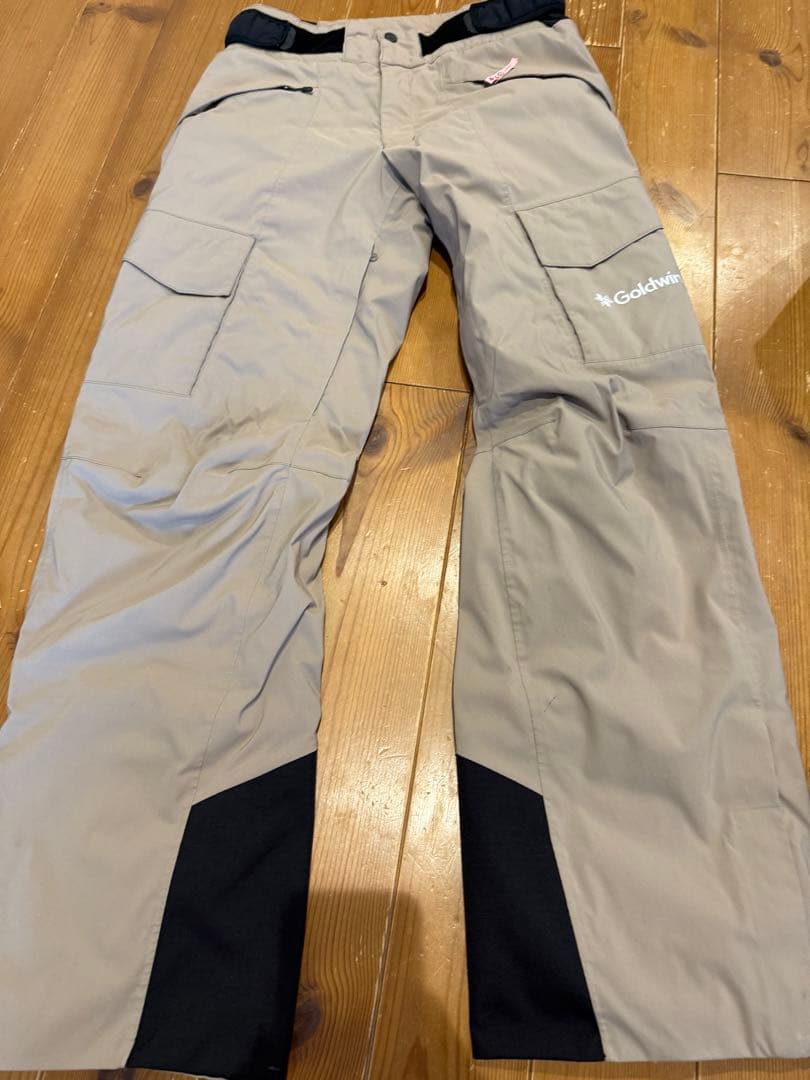 ゴールドウィン　スキーウエア　上下セット