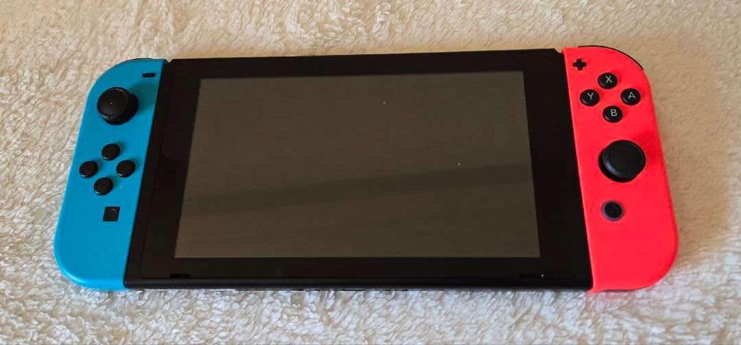 Nintendo Switch ネオンブルー・ネオンレッド