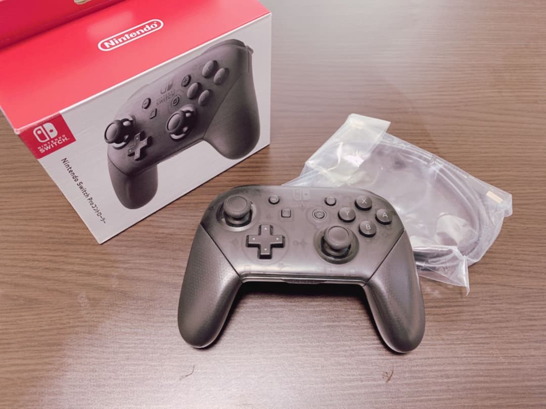 任天堂Switch Proコントローラー カセット付き