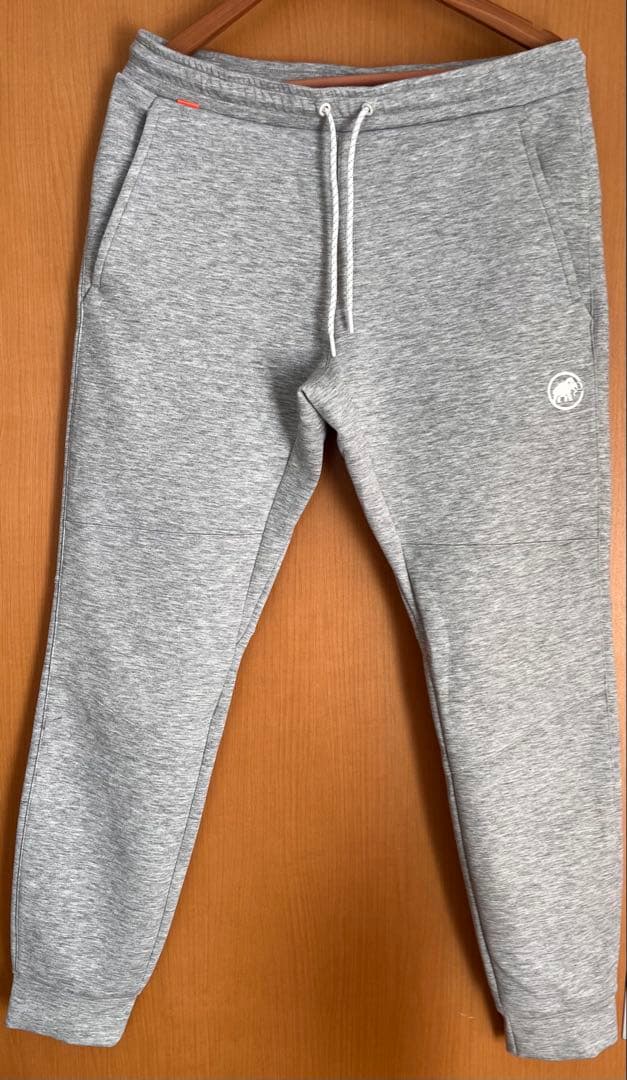 MAMMUT グレー パーカー＆パンツ上下セット